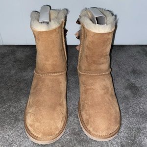 UGG Bailey Bows